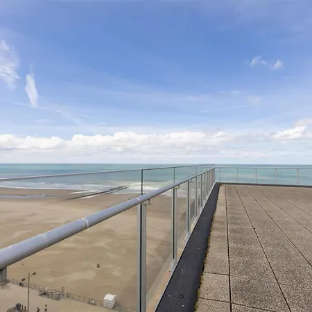 Beautiful Rooftop With Sea View Apartment